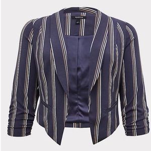 NWT Torrid DARK SLATE GREY STRIPE CREPE CUTAWAY BLAZER